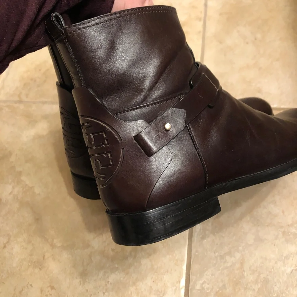 Tory Burch derby flat boots